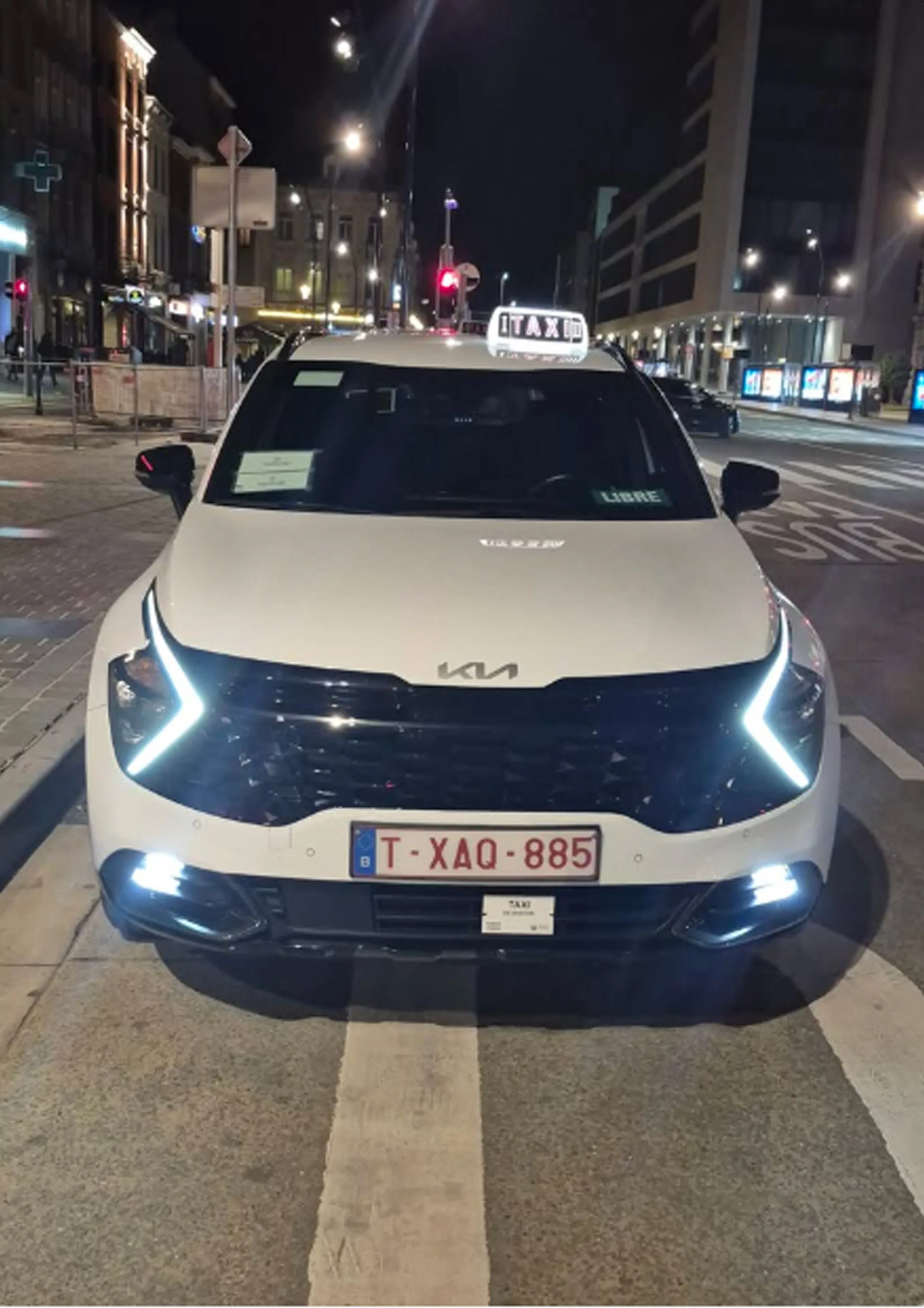 Taxi hybride et électrique Taxis Slaw